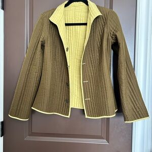 Reversible Yellow and Olive Quilted Jacket Size Small in Excellent Condition